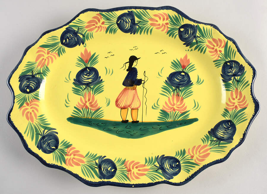 Soleil Yellow (Octagonal, Man) 15" Oval Serving Platter by Quimper-1