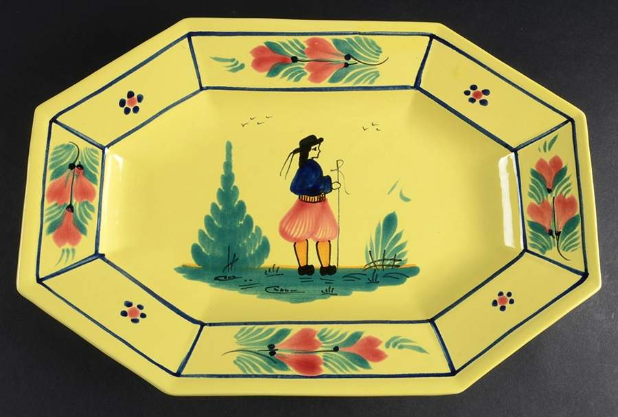Soleil Yellow (Octagonal, Man) 14" Oval Serving Platter by Quimper-1