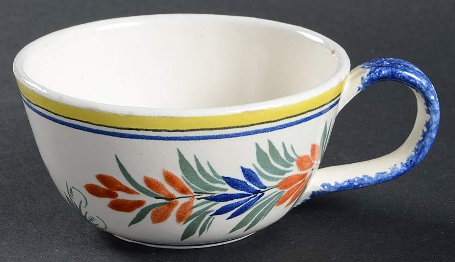 Henriot (Lady Or Man Center) Flat Cup by Quimper-1