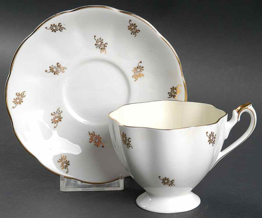 5365 Footed Cup & Saucer Set by Queen Anne (England)-1
