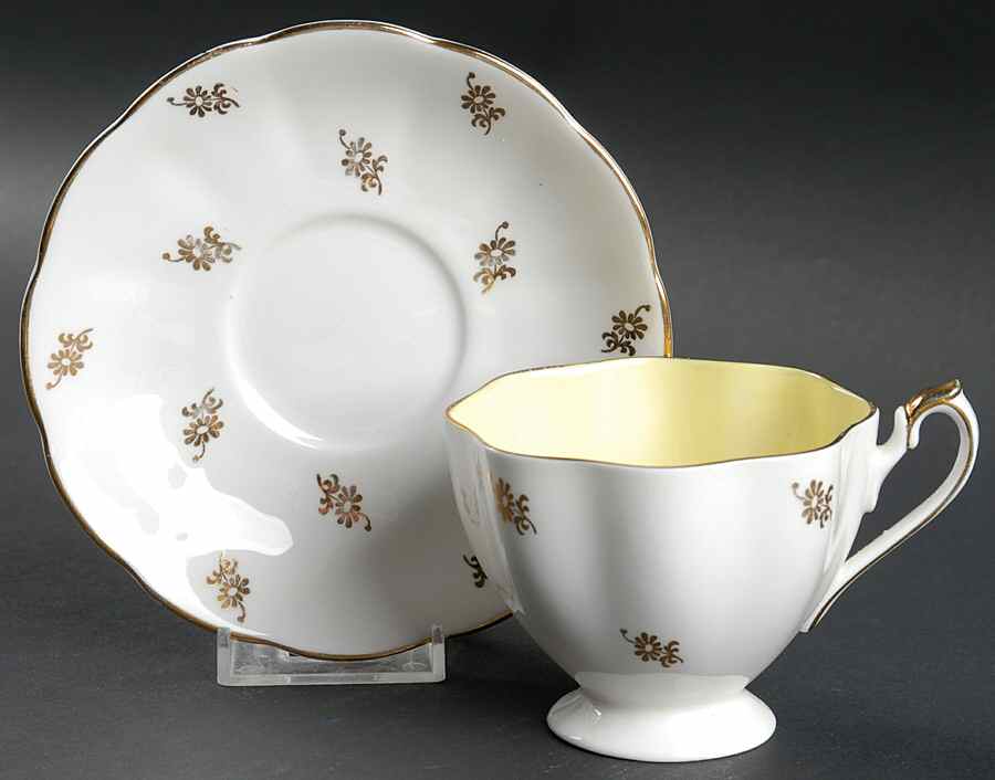 5365 Footed Cup & Saucer Set by Queen Anne (England)-1