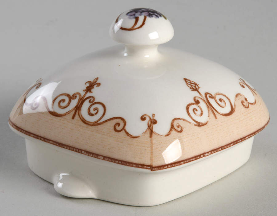 Hampton Court Palace Lid for Teapot by Queen's-1
