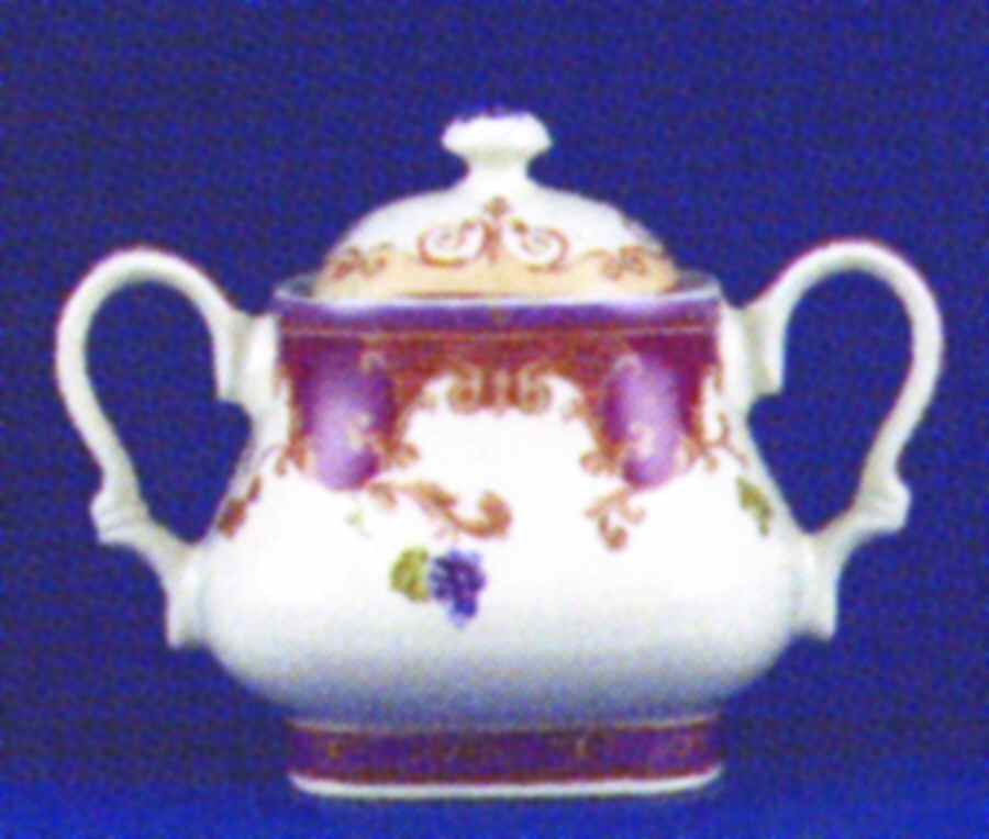 Hampton Court Palace Sugar Bowl & Lid by Queen's-1