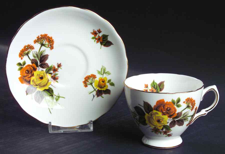 8287 Footed Cup & Saucer Set by Queen Anne (England)-1