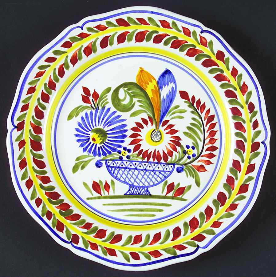 QUI47 Plate Wall by Quimper-1