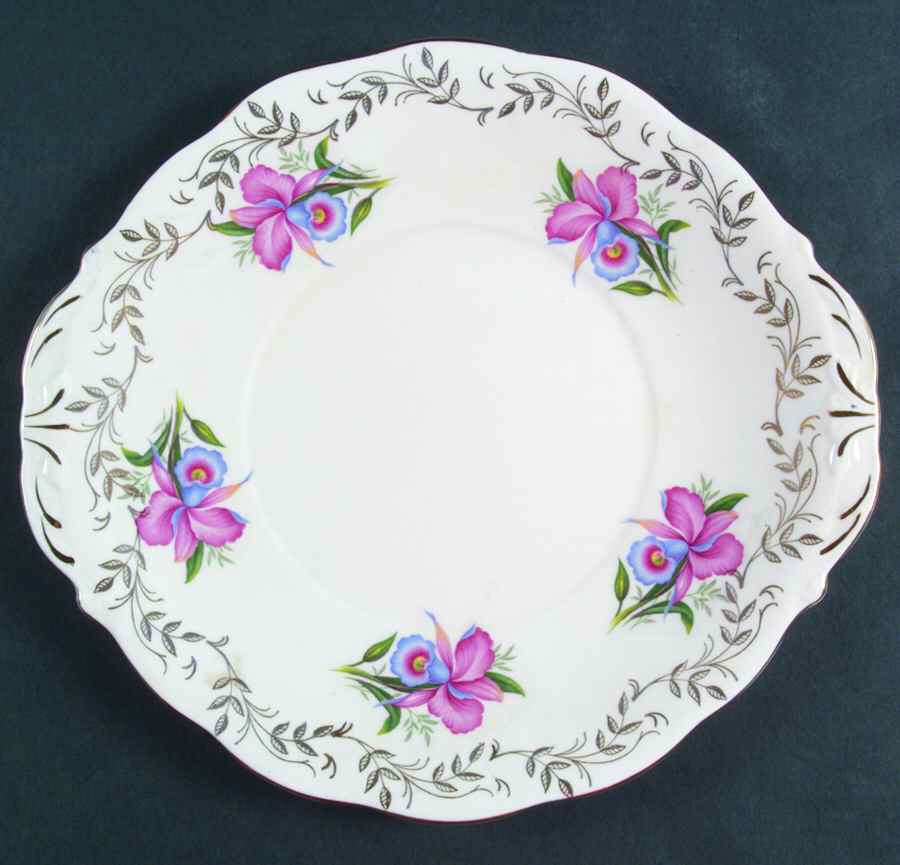 QUA44 Handled Cake Plate by Queen Anne (England)-1