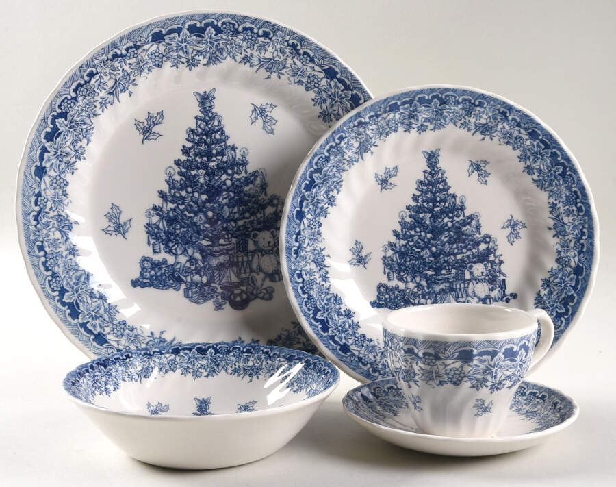 Seasons Greetings Blue 5 Piece Place Setting by Queen's | Replacements ...