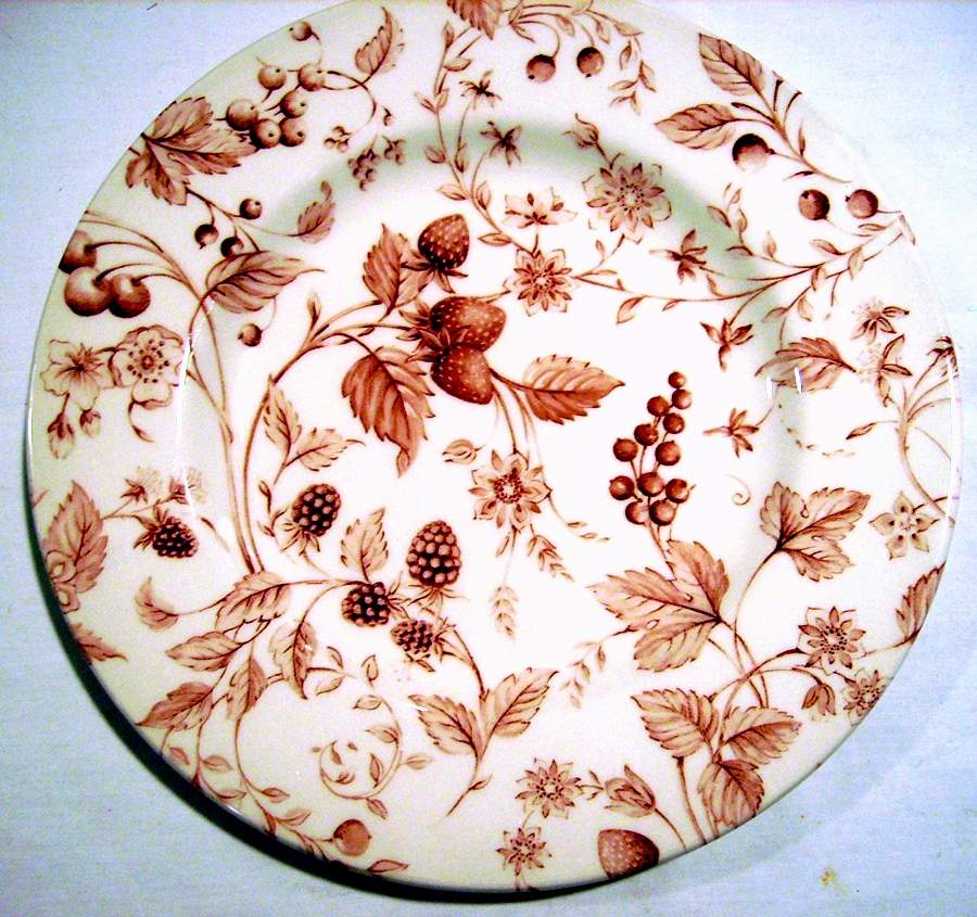 QUE6 Salad Plate by Queen's-1