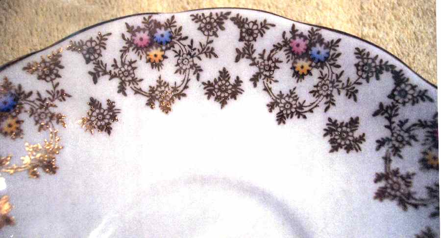 5483 Saucer by Queen Anne (England)-1