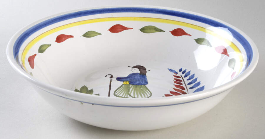 QUI54 9" Round Vegetable Bowl by Quimper-1