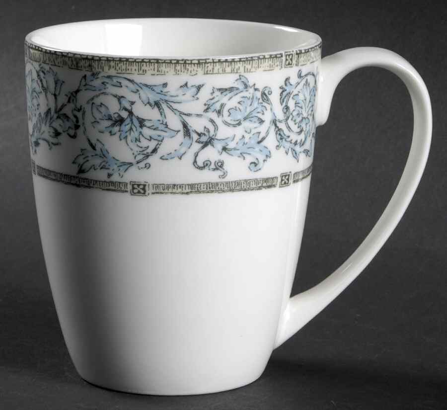 Jardinet Mug by Queen's-1