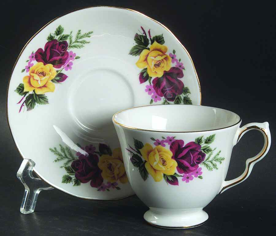 8630 Footed Cup & Saucer Set by Queen Anne (England)-1