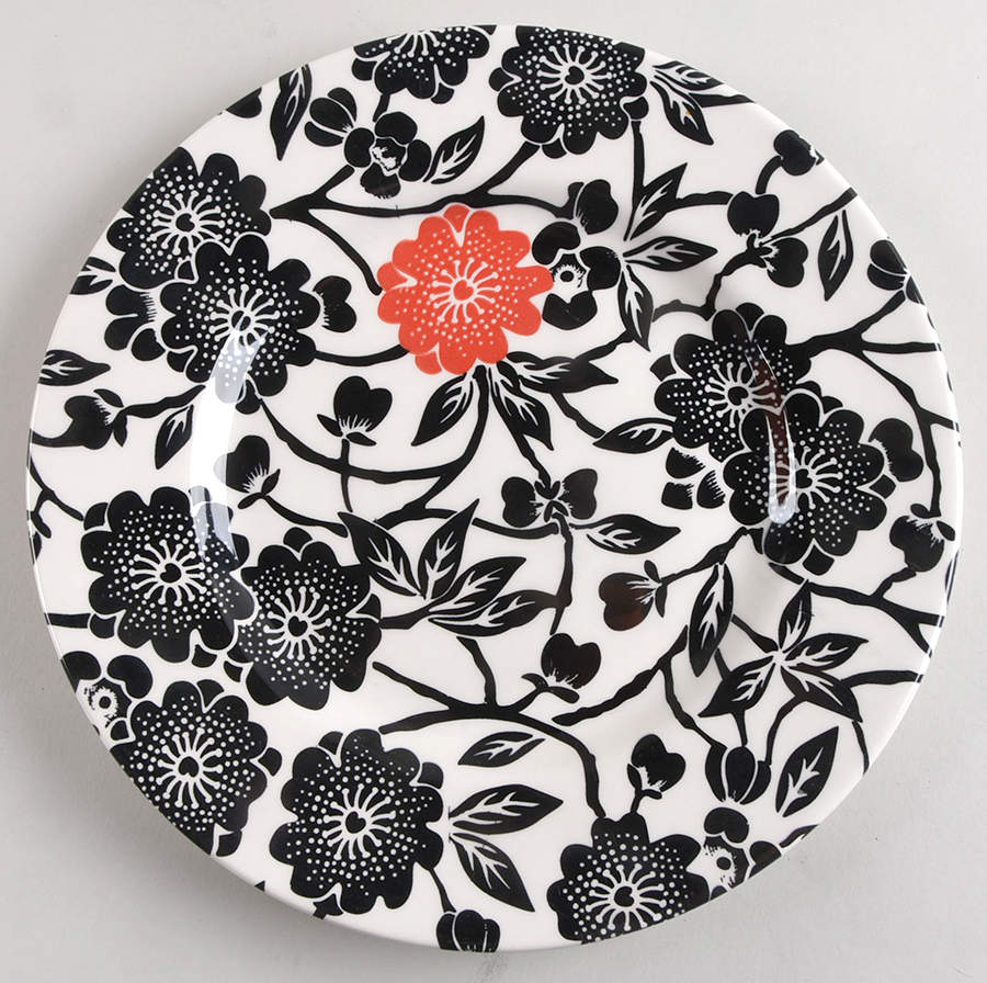 QUE10 Dinner Plate by Queen's-1