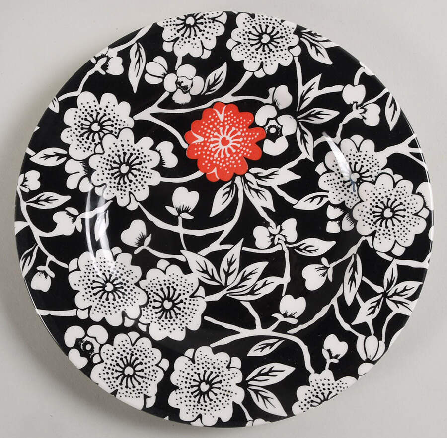QUE10 Salad Plate by Queen's-1
