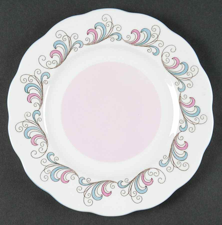 QUA49 Salad Plate by Queen Anne (England)-1