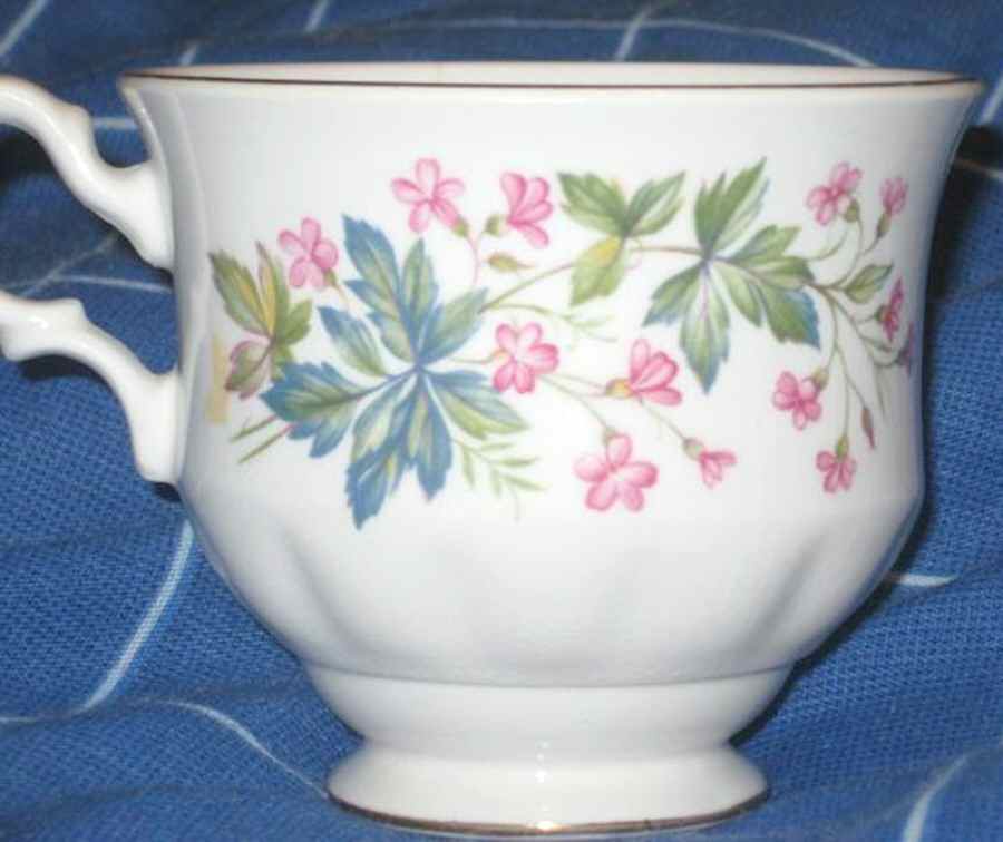 8538 Footed Cup by Queen Anne (England)-1