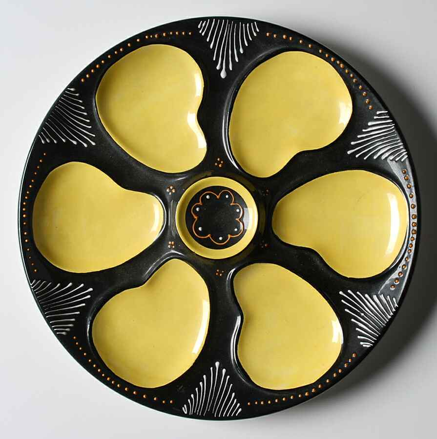F406-D306 Oyster Plate by Quimper-1