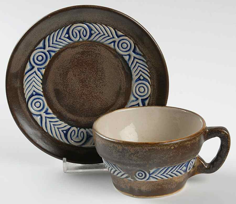 QUI76 Flat Cup & Saucer Set by Quimper-1