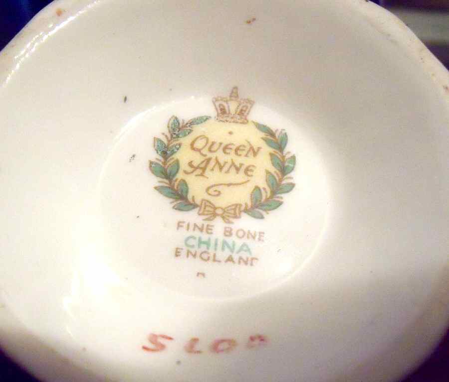 5200 Footed Cup by Queen Anne (England)-1