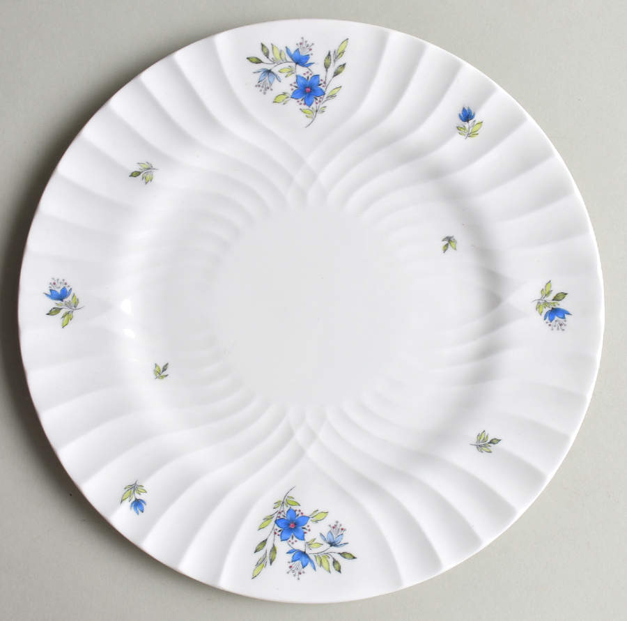 5371 Salad Plate by Queen Anne (England)-1