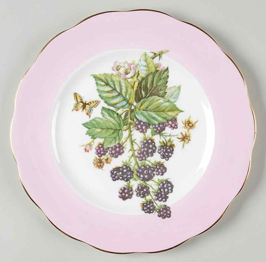 QUA53 Luncheon Plate by Queen Anne (England)-1