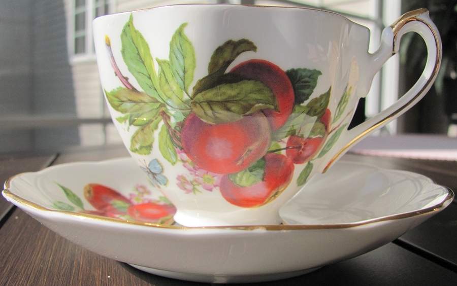 QUA53 Footed Cup & Saucer Set by Queen Anne (England)-1