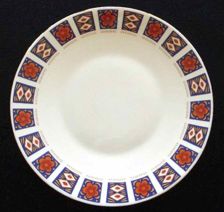 8410 Dinner Plate by Queen Anne (England)-1