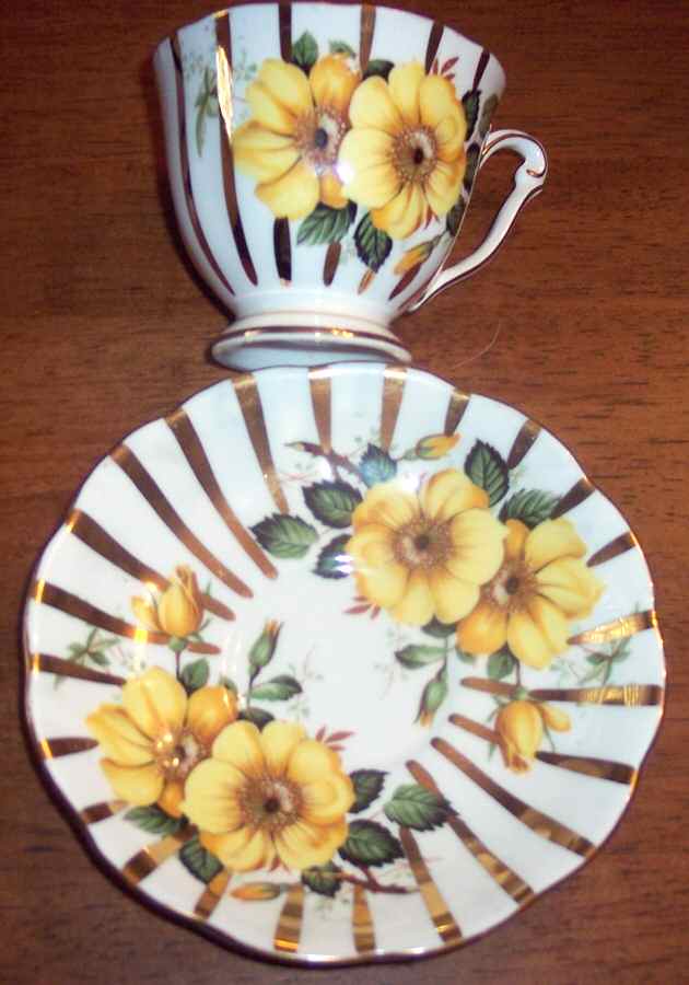 QUA54 Footed Cup & Saucer Set by Queen Anne (England)-1