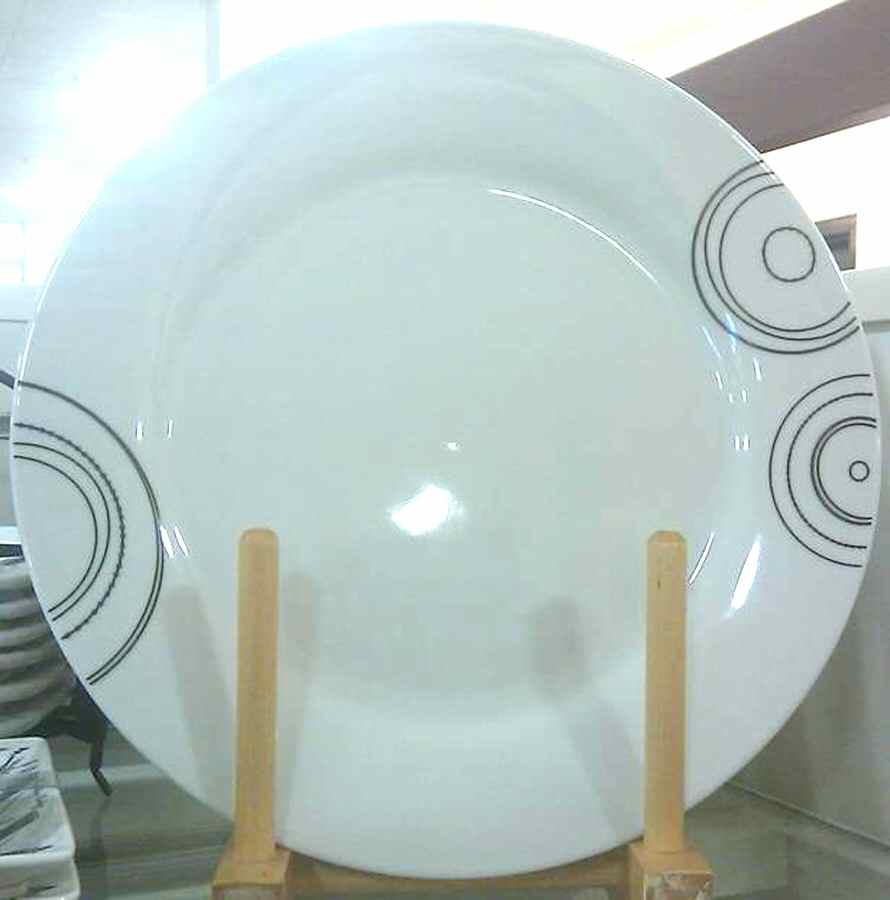 Solar Dinner Plate by Queen's-1