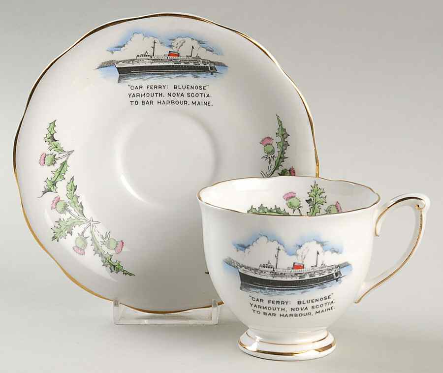 5436 Footed Cup & Saucer Set by Queen Anne (England)-1
