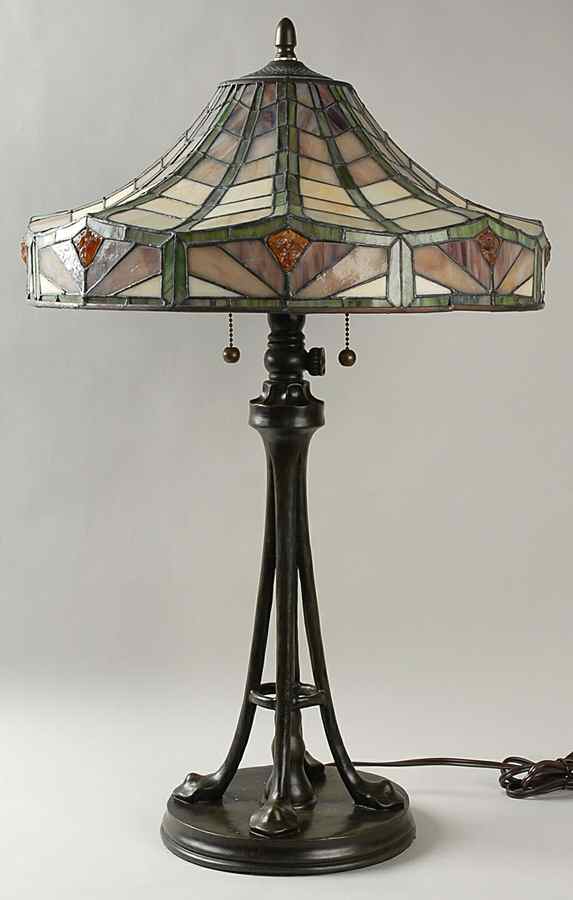 TF6363VB 21" Electric Lamp & Shade by Quoizel-1