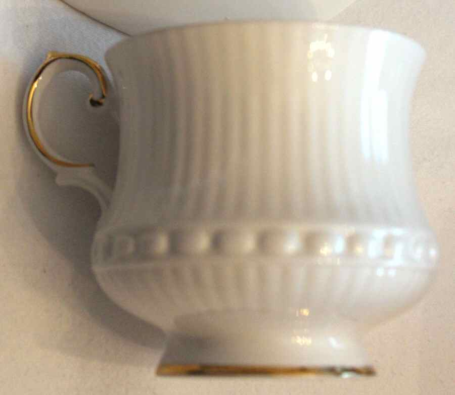 Versailles Footed Cup by Queen's-1