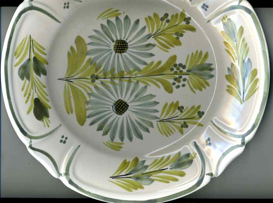 QUI87 Dinner Plate by Quimper-1