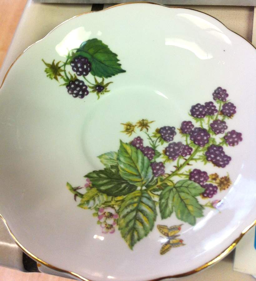 QUA61 Saucer by Queen Anne (England)-1