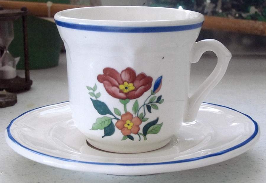 QUD57 Flat Cup & Saucer Set by Quadrifoglio-1