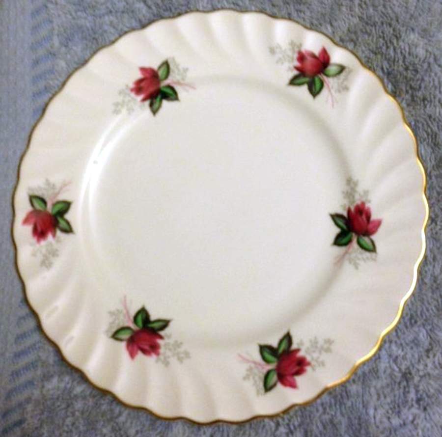 QUA76 Salad Plate by Queen Anne (England)-1