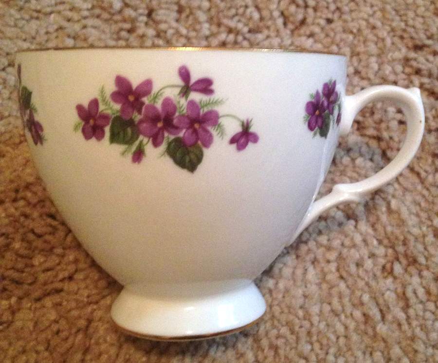 8334 Footed Cup by Queen Anne (England)-1