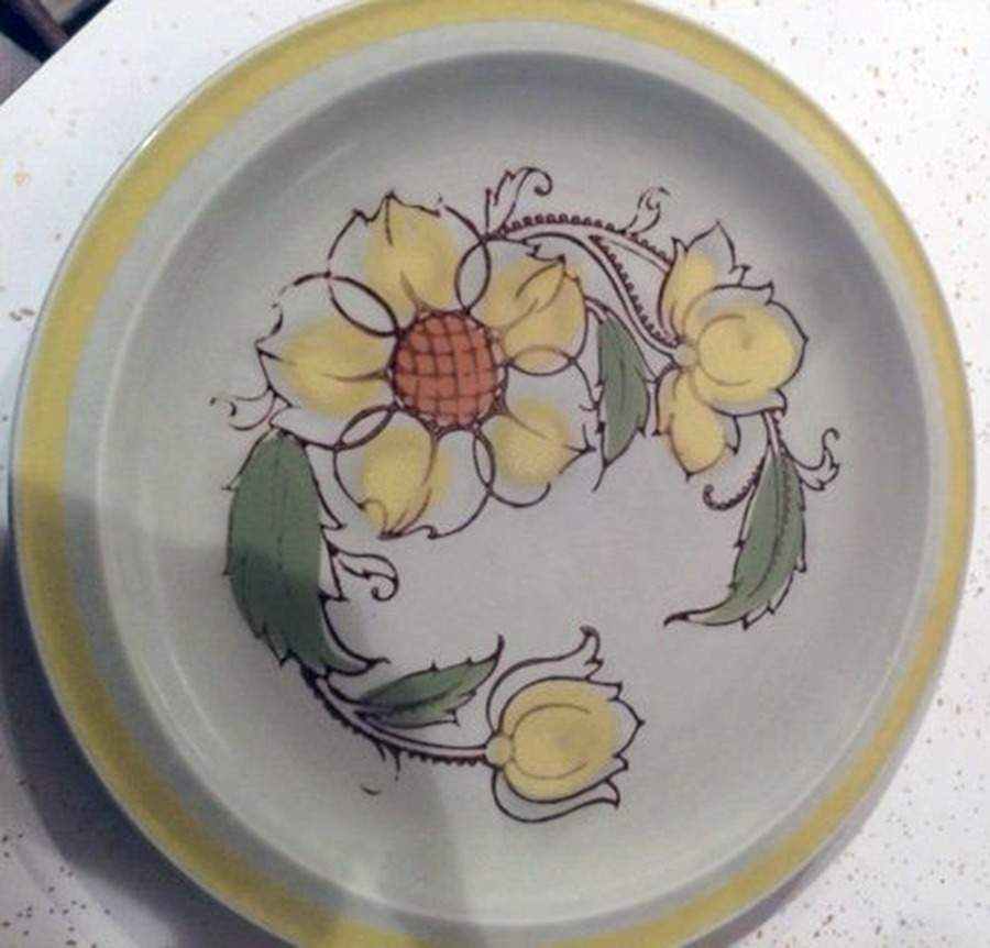Wendy Dinner Plate by Quasar-1