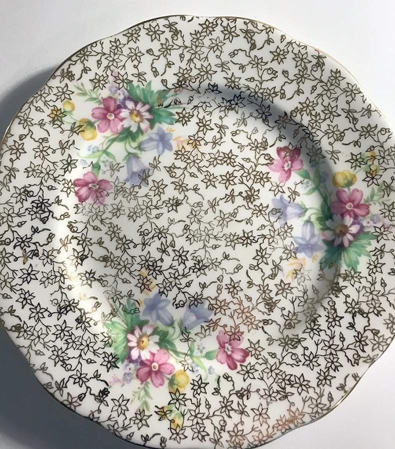 5397 Dinner Plate by Queen Anne (England)-1