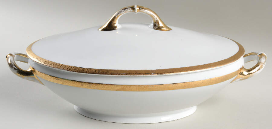 RR2 Oval Covered Vegetable by Royal R (Bavaria)-1