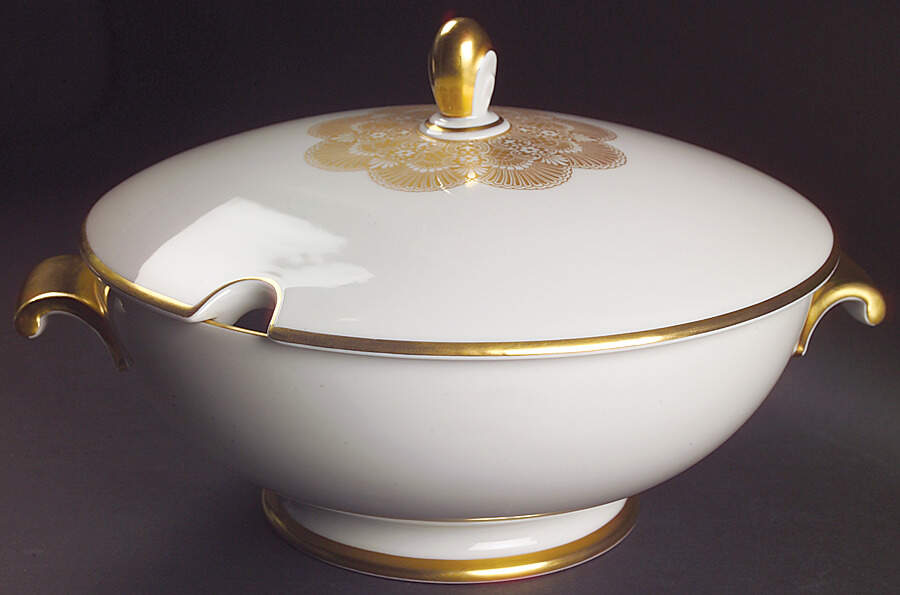 1473 (Aida, White) Tureen &  Lid by Rosenthal - Continental-1