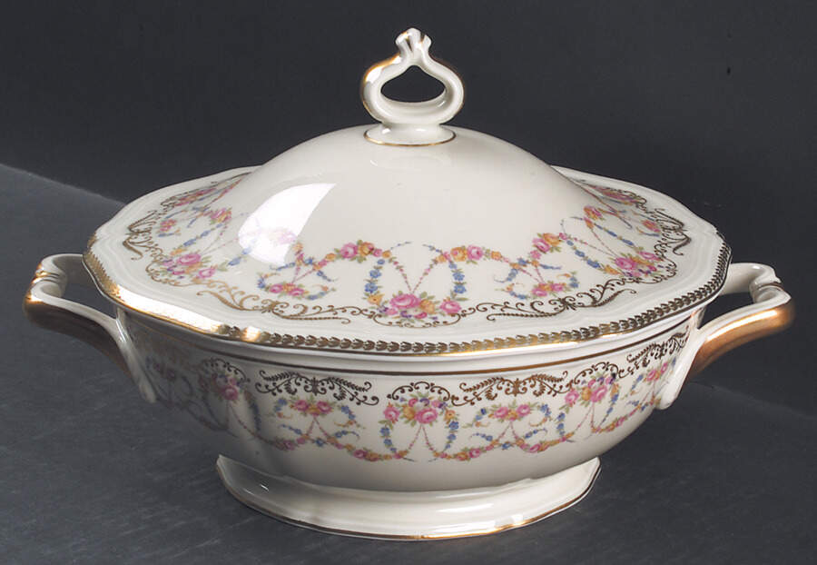 2506 Round Covered Vegetable by Rosenthal - Continental-1