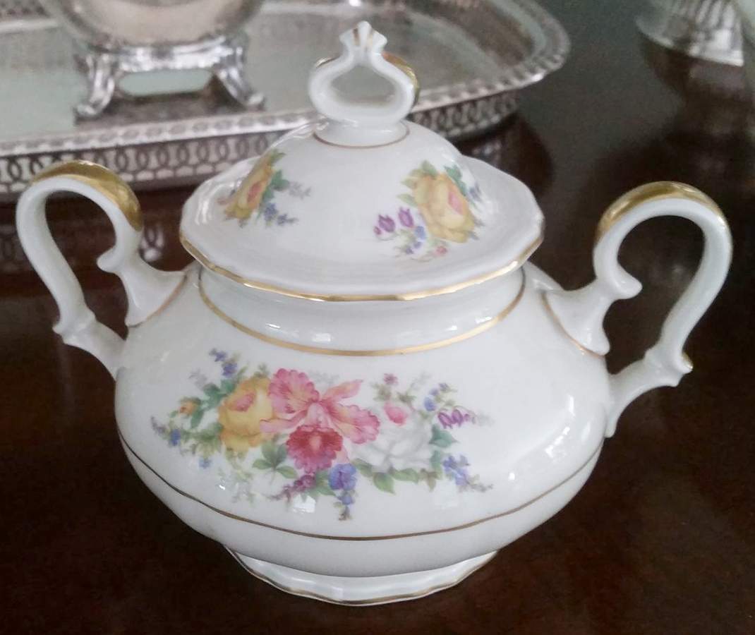 2526 Sugar Bowl & Lid by Rosenthal - Continental-1