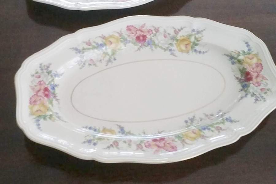 2526 16" Oval Serving Platter by Rosenthal - Continental-1