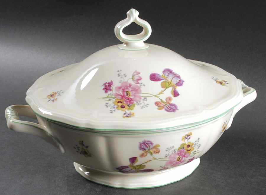 2664 (Chippendale, Cream, Green Trim) Round Covered Vegetable by Rosenthal - Continental-1