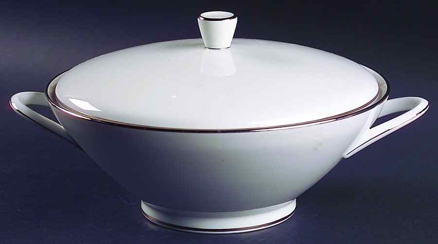 3302 Round Covered Vegetable by Rosenthal - Continental-1
