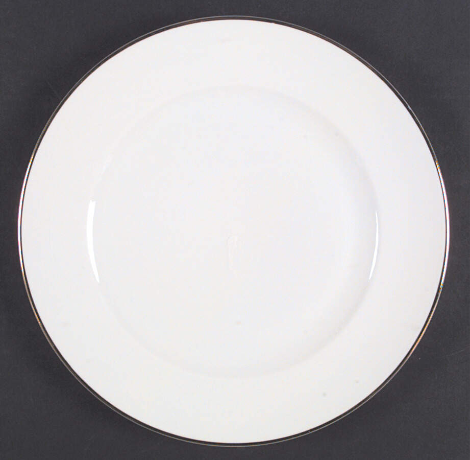 3303 (Aida, White) Dinner Plate by Rosenthal - Continental-1