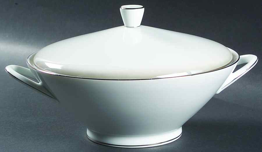 3470 Round Covered Vegetable by Rosenthal - Continental-1