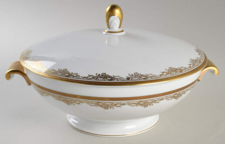 5152 (White) Round Covered Vegetable by Rosenthal - Continental-1