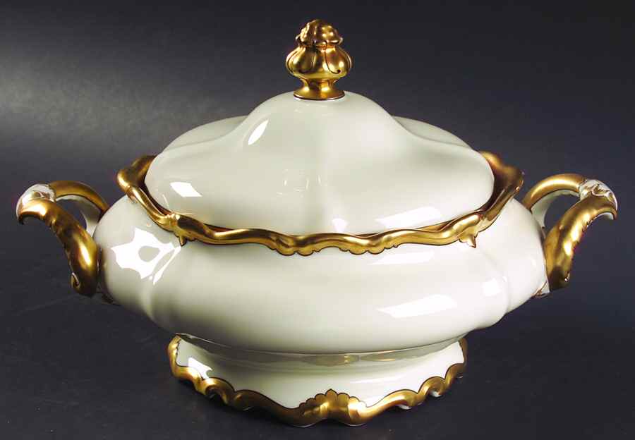 5647 (Ivory Background, Black Line) Round Covered Vegetable by Rosenthal - Continental-1